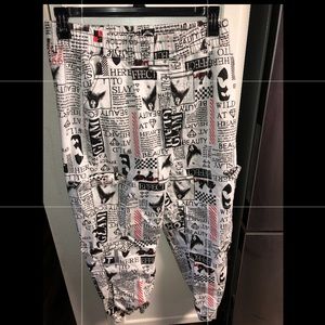 Graphic cargo pants
